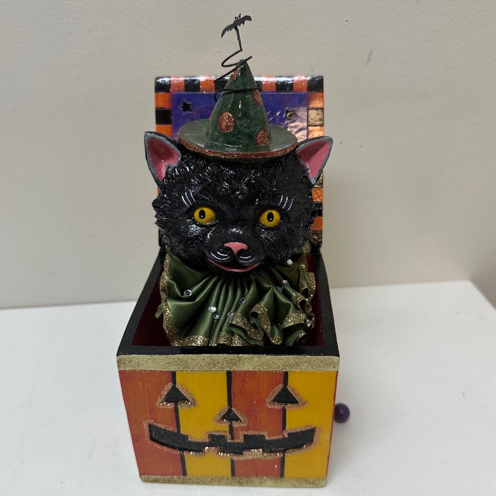 Department 56 Halloween Black Cat Jack in the Box Figurine 2005 Witch Hat 10.5in